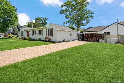 76 Alton Road, Babylon, NY 11702 - Photo 3