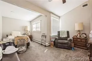 456 S Wellwood Ave, Lindenhurst, NY 11757 - Photo 9