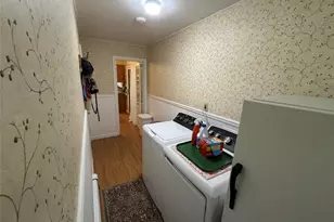 72 Fanning Blvd, Riverhead, NY 11901 - Photo 17
