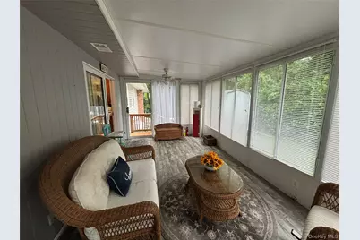72 Fanning Boulevard, Riverhead, NY 11901 - Photo 13