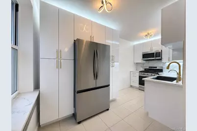 65-70 Booth Street #5E, Rego Park, NY 11374 - Photo 5
