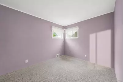 40 E Oakdale Street, Bay Shore, NY 11706 - Photo 13
