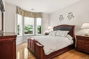 189 Symphony Dr, Lake Grove, NY 11755 - Photo 15