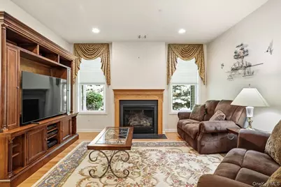 189 Symphony Drive, Lake Grove, NY 11755 - Photo 7