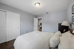 4 Pequot Ave, Port Washington, NY 11050 - Photo 23