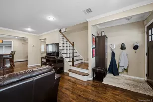 4 Pequot Ave, Port Washington, NY 11050 - Photo 11
