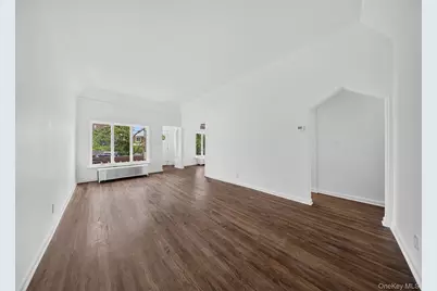 6706 Thornton Place, Forest Hills, NY 11375 - Photo 3