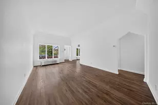 67-06 Thornton Pl, Forest Hills, NY 11375 - Photo 3