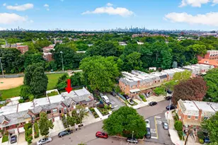 67-06 Thornton Pl, Forest Hills, NY 11375 - Photo 19