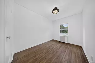 67-06 Thornton Pl, Forest Hills, NY 11375 - Photo 11