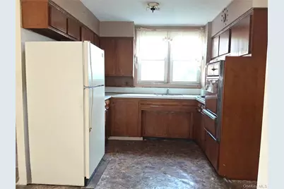 1386 Remsen Avenue, Brooklyn, NY 11236 - Photo 13