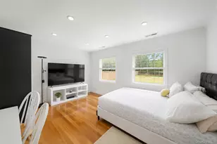 6 Rolling Woods Ln, Hampton Bays, NY 11946 - Photo 21