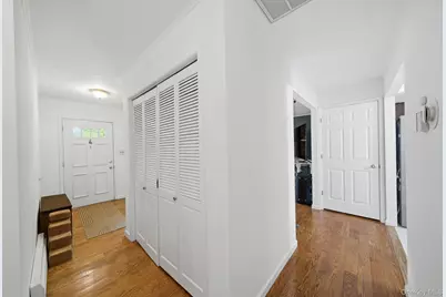 6 Rolling Woods Lane, Hampton Bays, NY 11946 - Photo 19