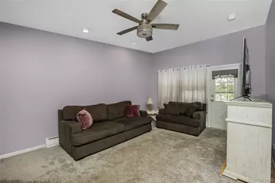 4 Rose Street #Building 6-F-2, Oceanside, NY 11572 - Photo 3
