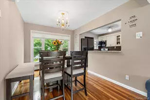 72 Pembrook Dr, Mineola, NY 11501 - Photo 11