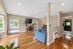72 Pembrook Dr, Mineola, NY 11501 - Photo 5