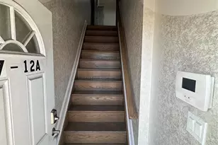 137-12 167th St, Jamaica, NY 11434 - Photo 9