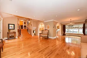 32 Lark Dr, Woodbury, NY 11797 - Photo 5