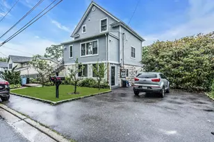 34 Preston St, Port Washington, NY 11050 - Photo 25