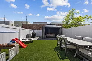 1518 Fielding St, Bronx, NY 10469 - Photo 41