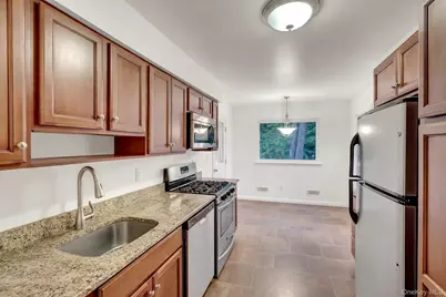 135 Atlantic Place, Hauppauge, NY 11788 - Photo 11