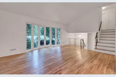 135 Atlantic Place, Hauppauge, NY 11788 - Photo 5