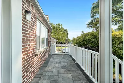 102 Strattford Road, New Hyde Park, NY 11040 - Photo 3