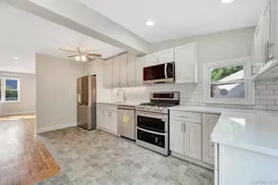 102 Strattford Rd, New Hyde Park, NY 11040 - Photo 11