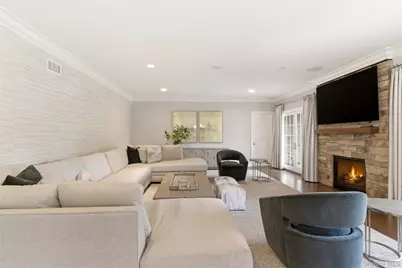 9 May Hill Lane, Dix Hills, NY 11746 - Photo 17