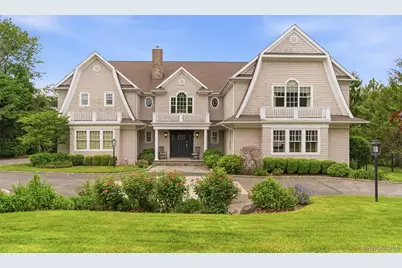 9 May Hill Lane, Dix Hills, NY 11746 - Photo 1
