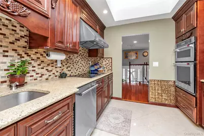 928 N Fletcher Avenue, Valley Stream, NY 11580 - Photo 5