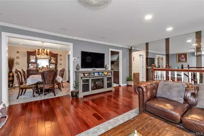 928 N Fletcher Avenue, Valley Stream, NY 11580 - Photo 3