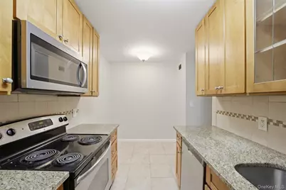 421 N Broadway #17, Yonkers, NY 10701 - Photo 7