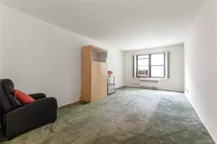 204-15 Foothill Ave, Hollis, NY 11423 - Photo 9