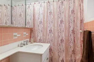 204-15 Foothill Ave, Hollis, NY 11423 - Photo 17