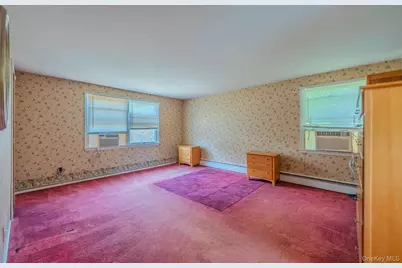 21 Madeley Lane, Stony Brook, NY 11790 - Photo 9
