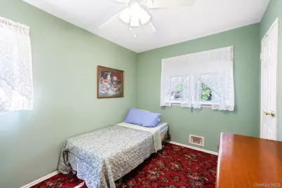63 Otis Road, Islip Terrace, NY 11752 - Photo 19