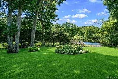 63 Otis Road, Islip Terrace, NY 11752 - Photo 5