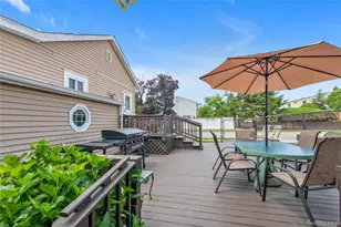 369 Maple Ave, East Meadow, NY 11554 - Photo 19