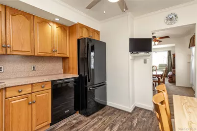 369 Maple Avenue, East Meadow, NY 11554 - Photo 9