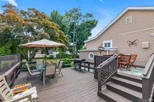 369 Maple Ave, East Meadow, NY 11554 - Photo 17
