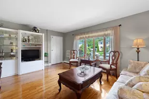 22 Marilyn Ct, West Babylon, NY 11704 - Photo 21