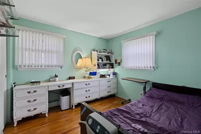 22 Marilyn Court, West Babylon, NY 11704 - Photo 15