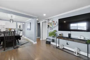 22 Marilyn Ct, West Babylon, NY 11704 - Photo 3