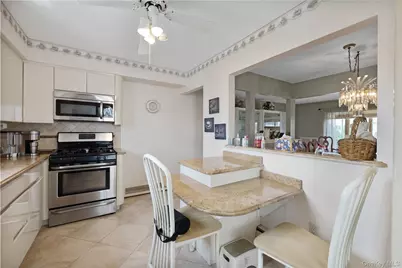 22 Marilyn Court, West Babylon, NY 11704 - Photo 25