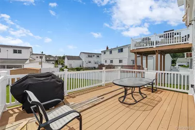 22 Marilyn Court, West Babylon, NY 11704 - Photo 27