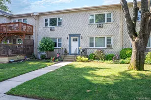 112 Cardinal Ln, Islip, NY 11751 - Photo 5