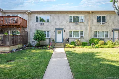 112 Cardinal Lane #2A, Islip, NY 11751 - Photo 3