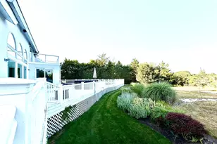 18 Pine Tree Ln, Westhampton, NY 11977 - Photo 27