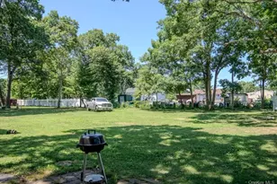 41 Fig St, Central Islip, NY 11722 - Photo 27
